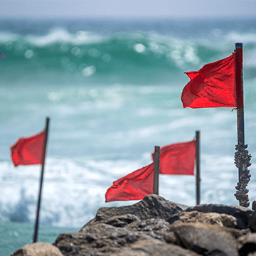 4 red flags job seekers look for that may cause candidate drop-off