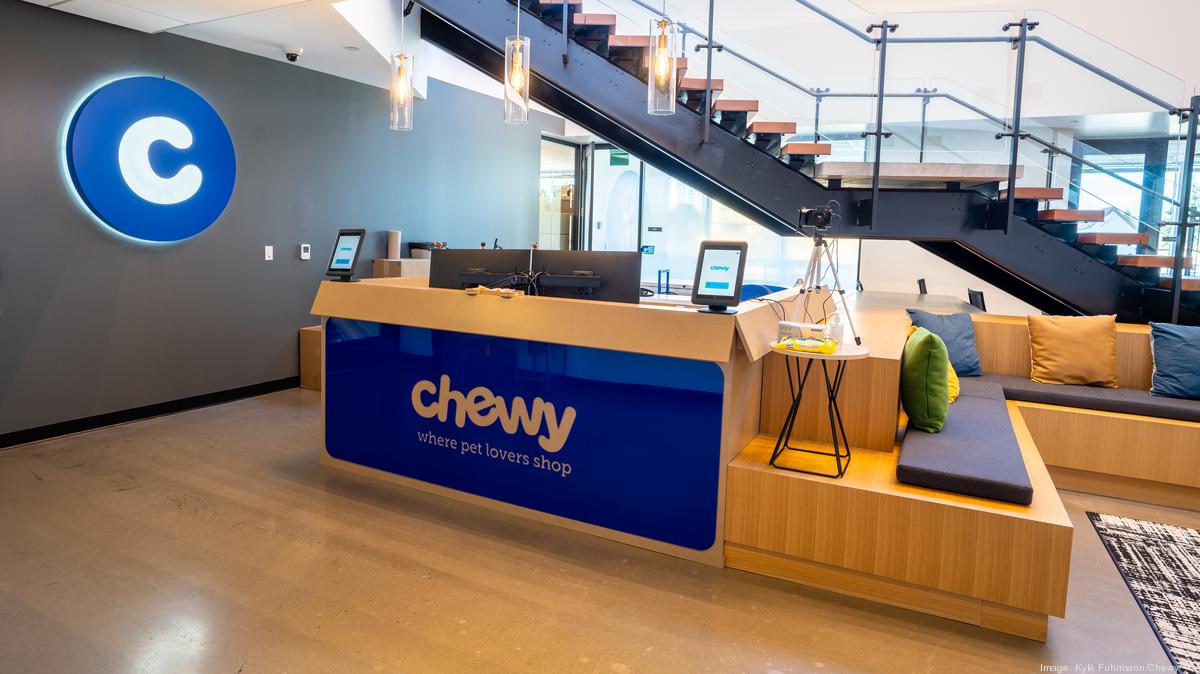 chewy headquarters reception desk